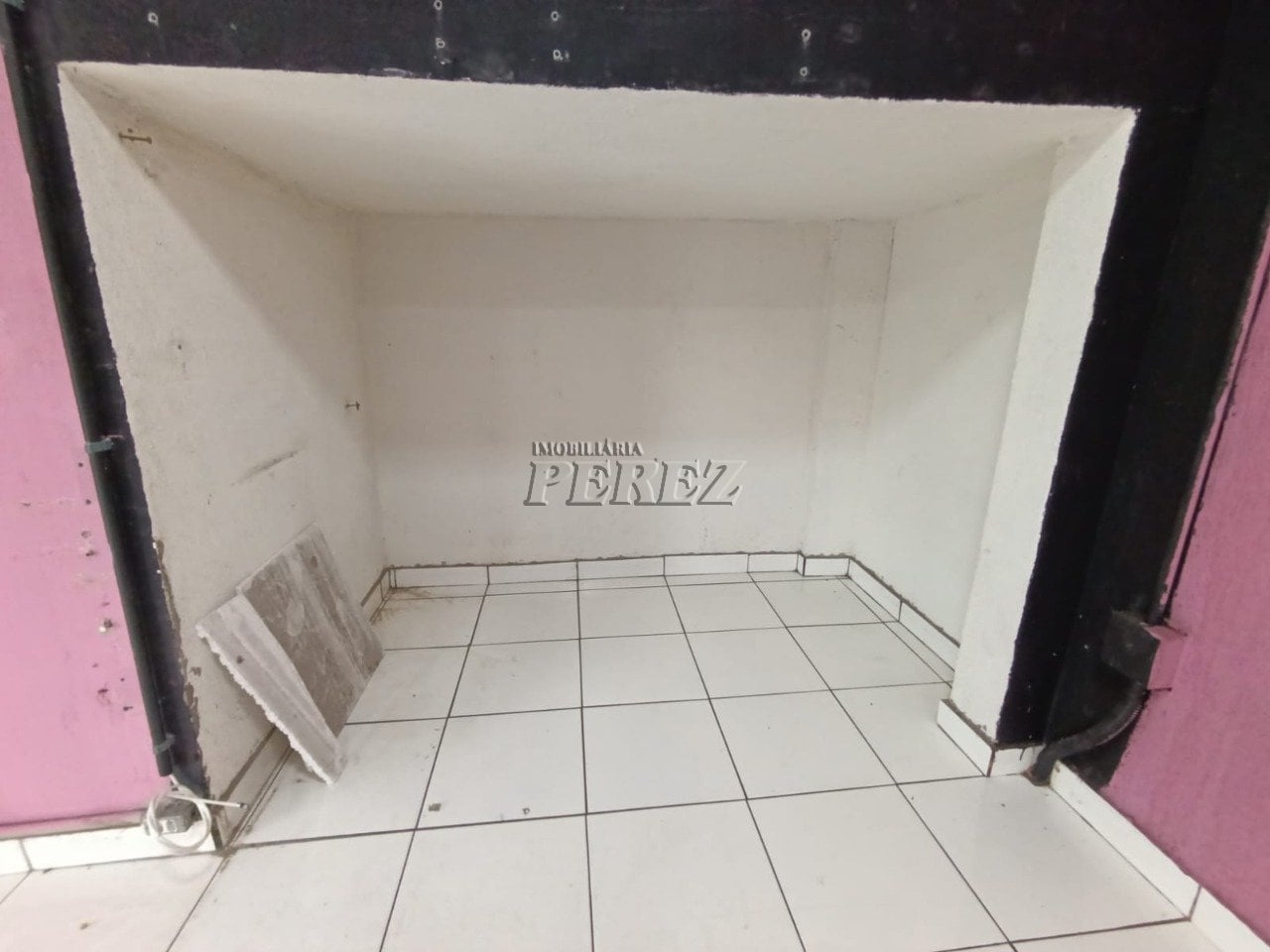 Sala comercial para alugar na Av Saul Elkind - Região norte de Londrina.