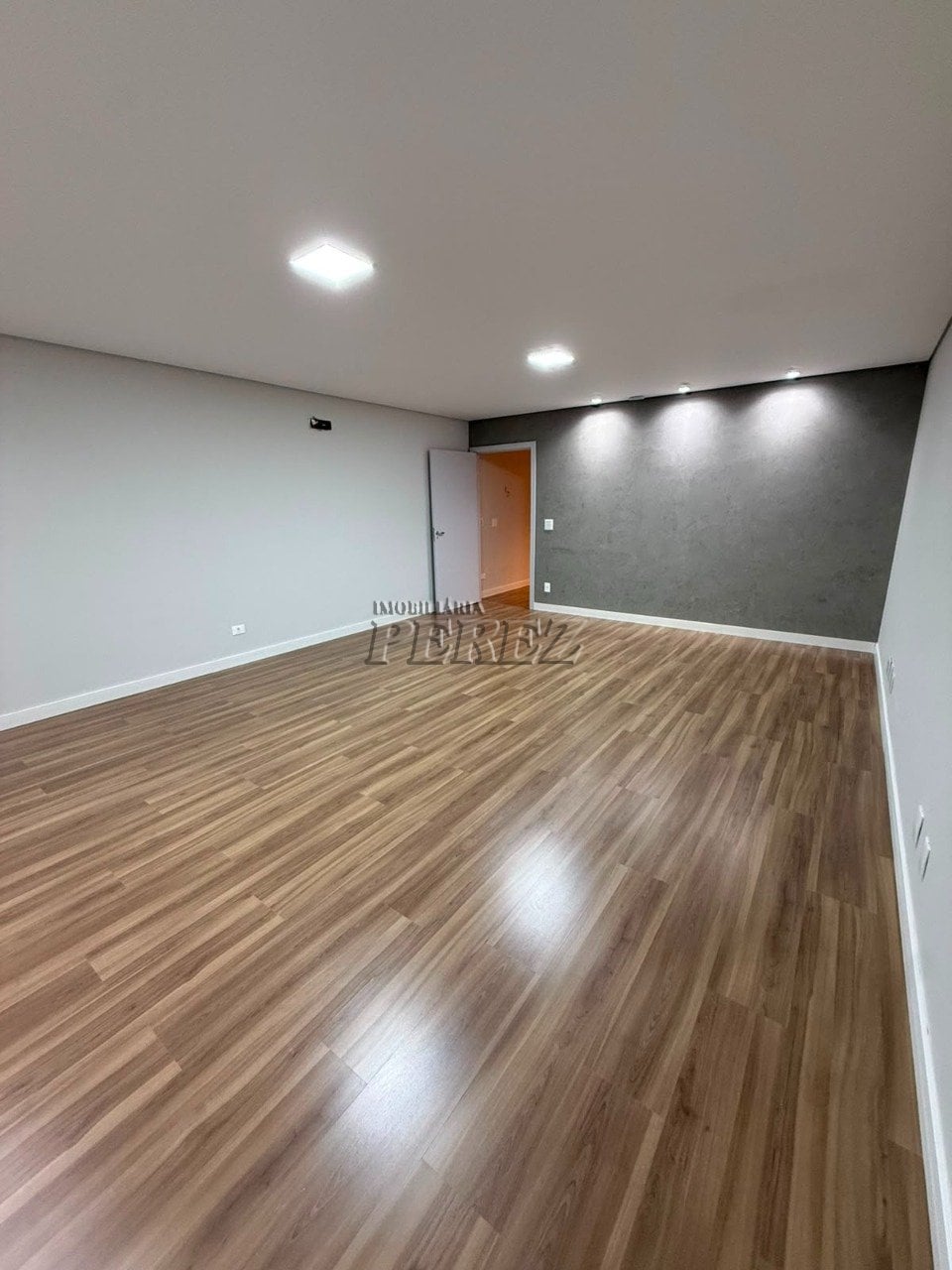 Sala comercial para alugar na Av Higienópolis, no centro de Londrina