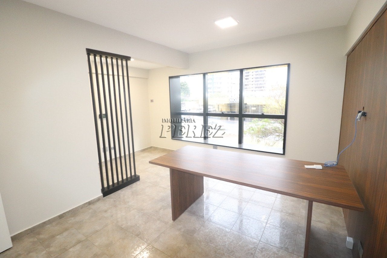 Sala para alugar no Edifício Comercial Perez, em localização estratégica no centro de Londrina