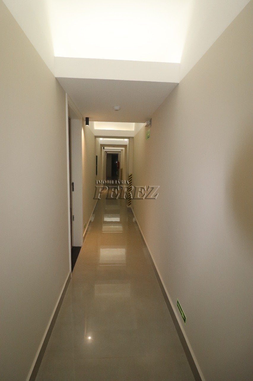 Sala para alugar no Edifício Comercial Perez, em localização estratégica no centro de Londrina