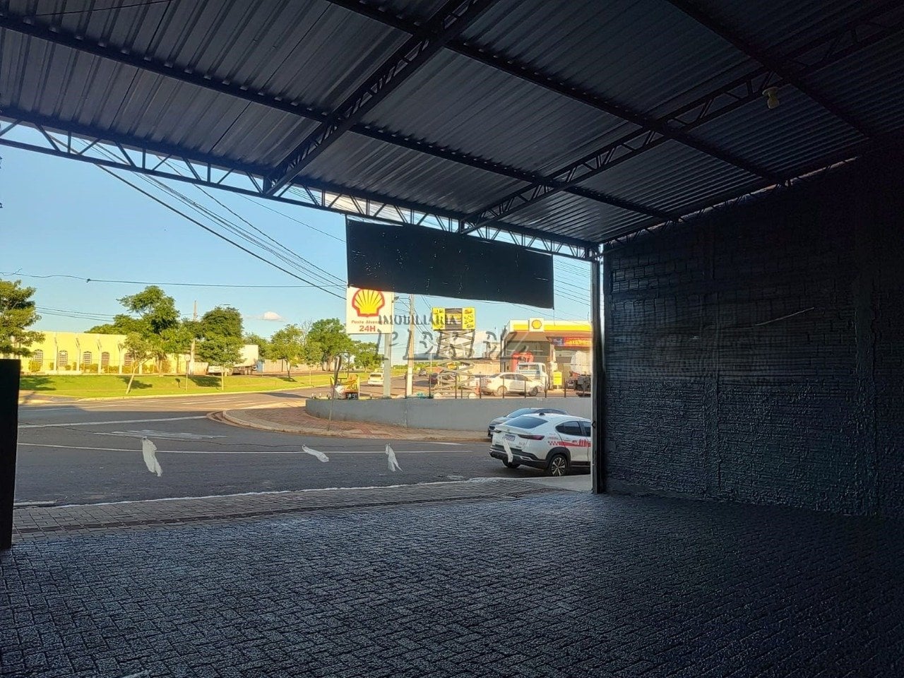 Salão comercial para alugar na Av. Saul Elkind - Região norte de Londrina