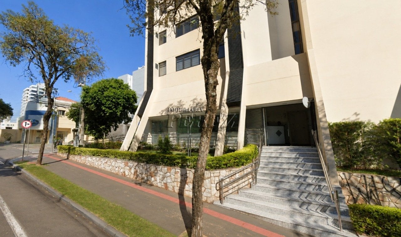 Sala comercial à venda no Comercial Souza Naves no centro de Londrina