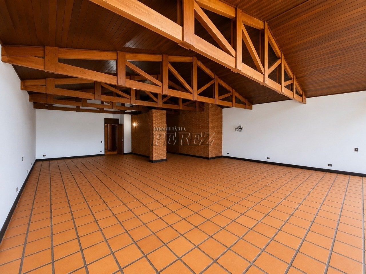 Casa à venda no centro de Londrina - Dom Pedro