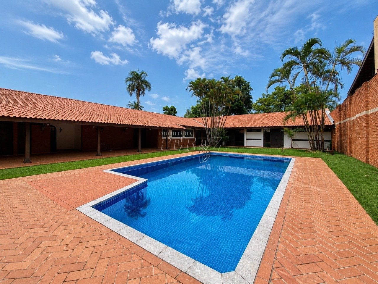Casa à venda no centro de Londrina - Dom Pedro