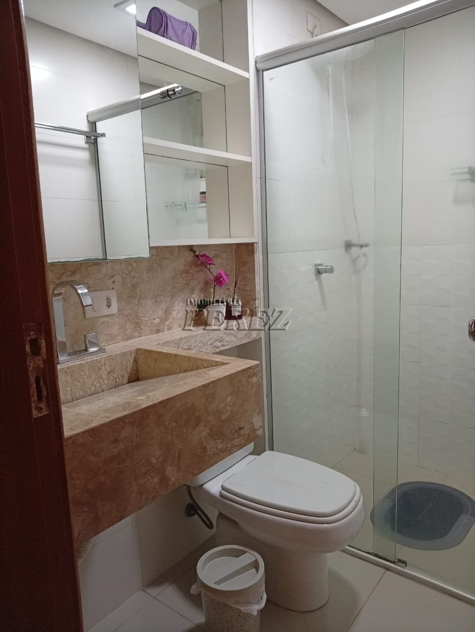 Apartamento à venda no Edifício Santarém no centro de Londrina