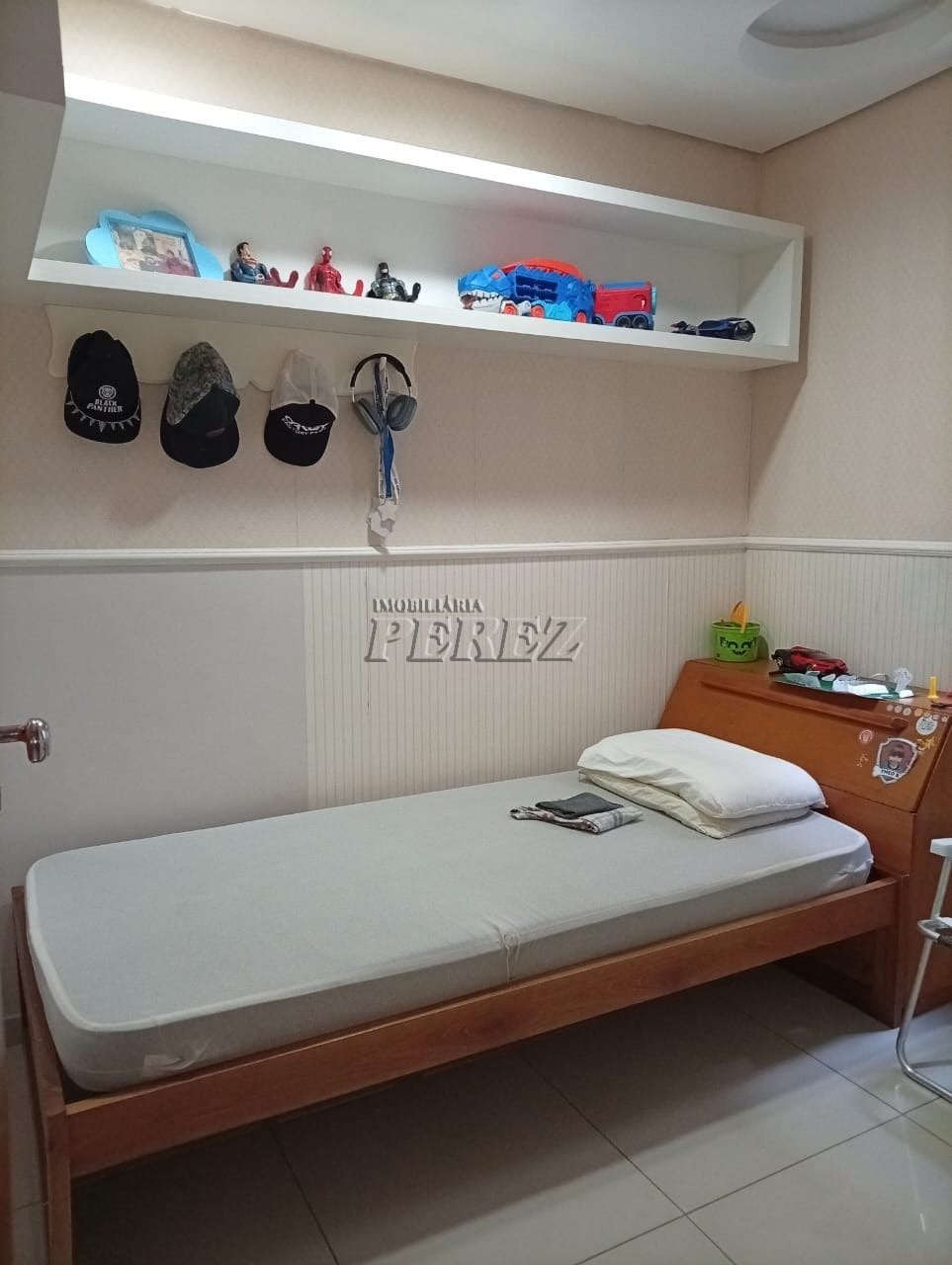 Apartamento à venda no Edifício Santarém no centro de Londrina