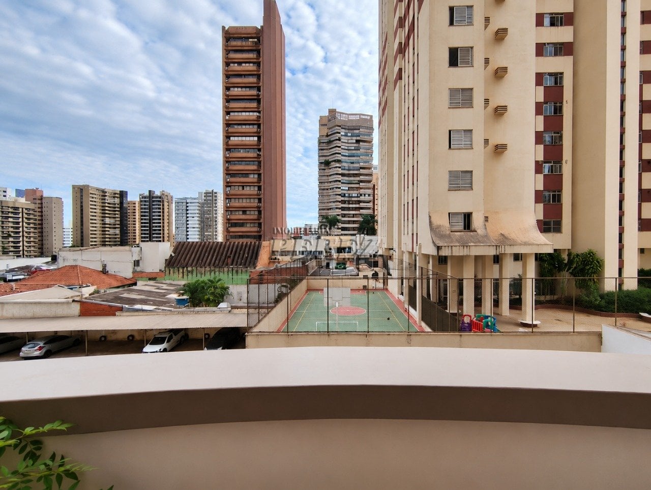 Apartamento de 3 quartos para alugar no Centro em Londrina