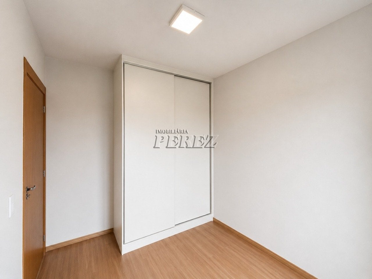 Apartamento para alugar no Edifício Ever - Região norte de Londrina