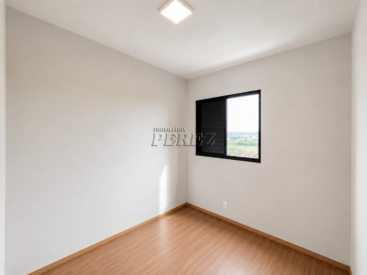 Apartamento para alugar no Edifício Ever - Região norte de Londrina