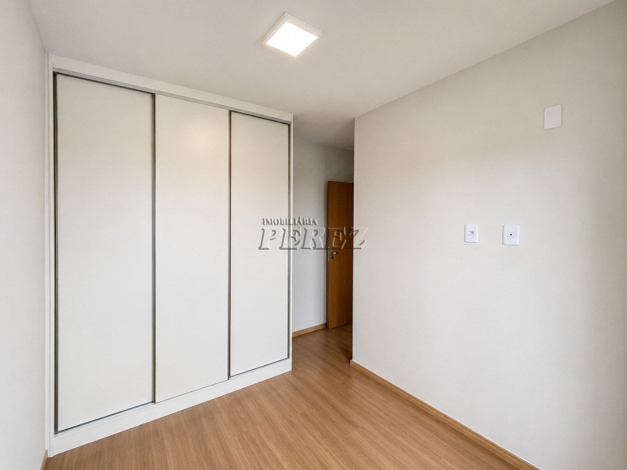 Apartamento para alugar no Edifício Ever - Região norte de Londrina