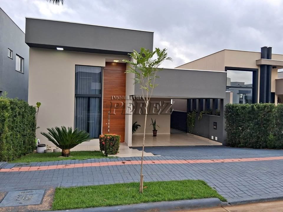 Casa no Condomínio Araçari na região leste de Londrina