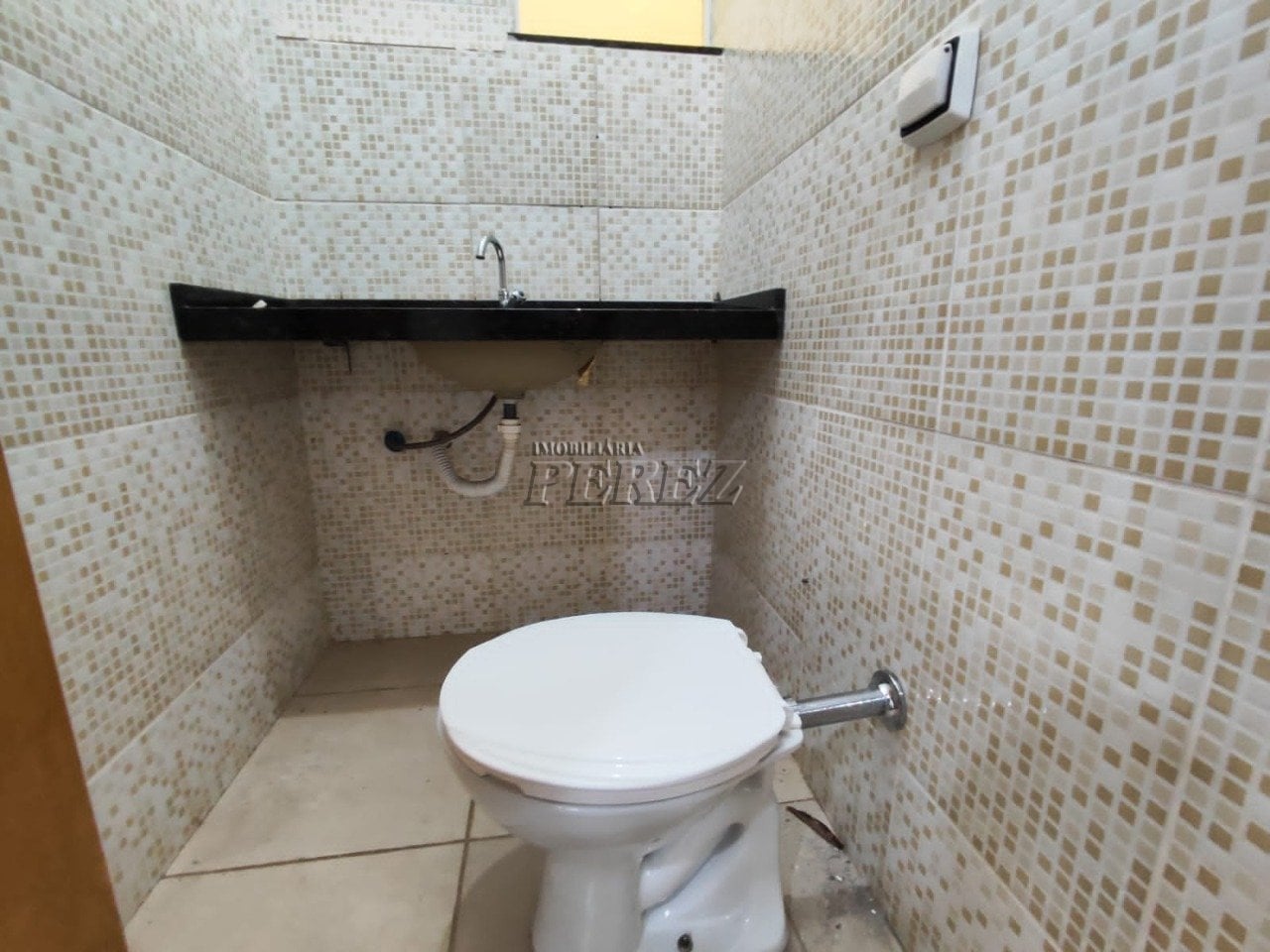 Galpão / Depósito / Armazém para alugar, 218m² - Jardim Belo Horizonte
