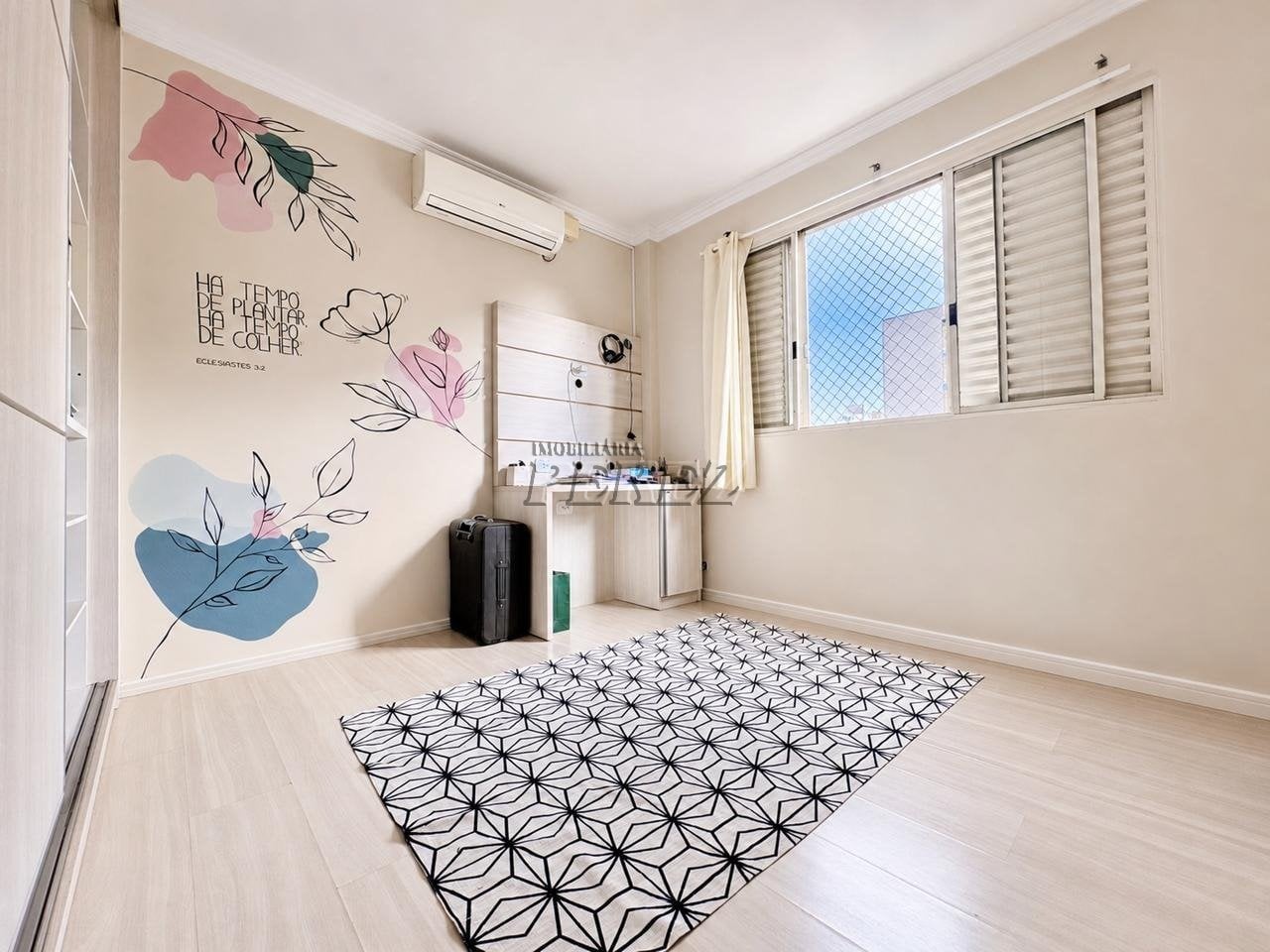 Apartamento à venda no Edifício Leonardo da Vinci - Centro de Londrina