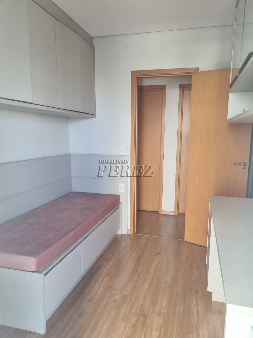 Apartamento para alugar no Fontaine D'or Residence zona sul