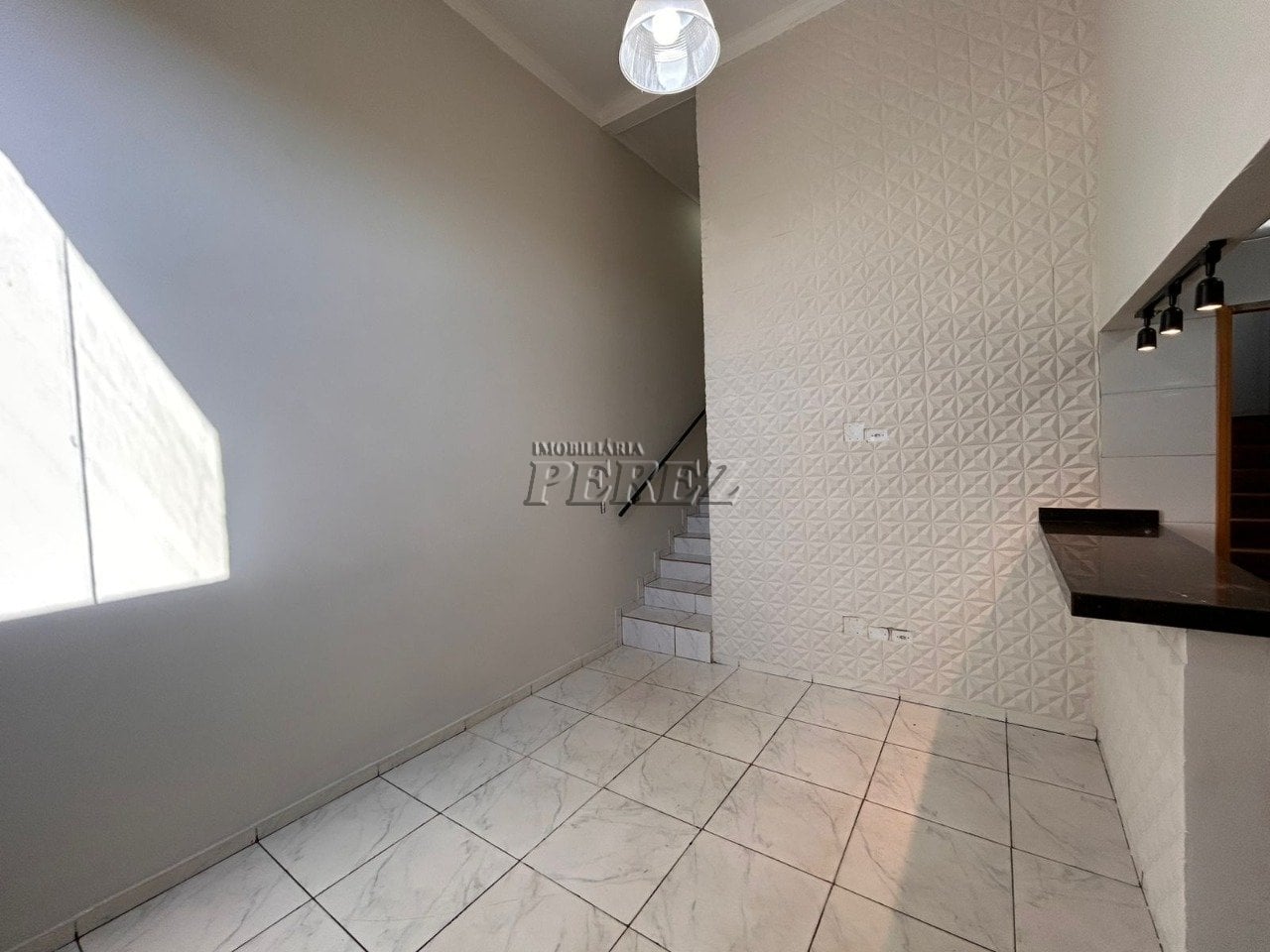 Casa para alugar no Jardim Tokio na região oeste de Londrina