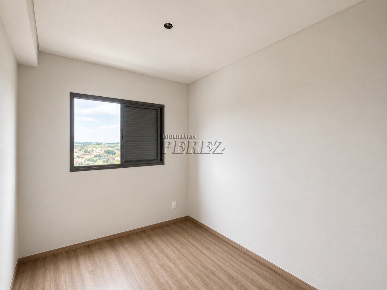 Apartamento à venda e locação no Edifício Vibe, região Sul de Londrina