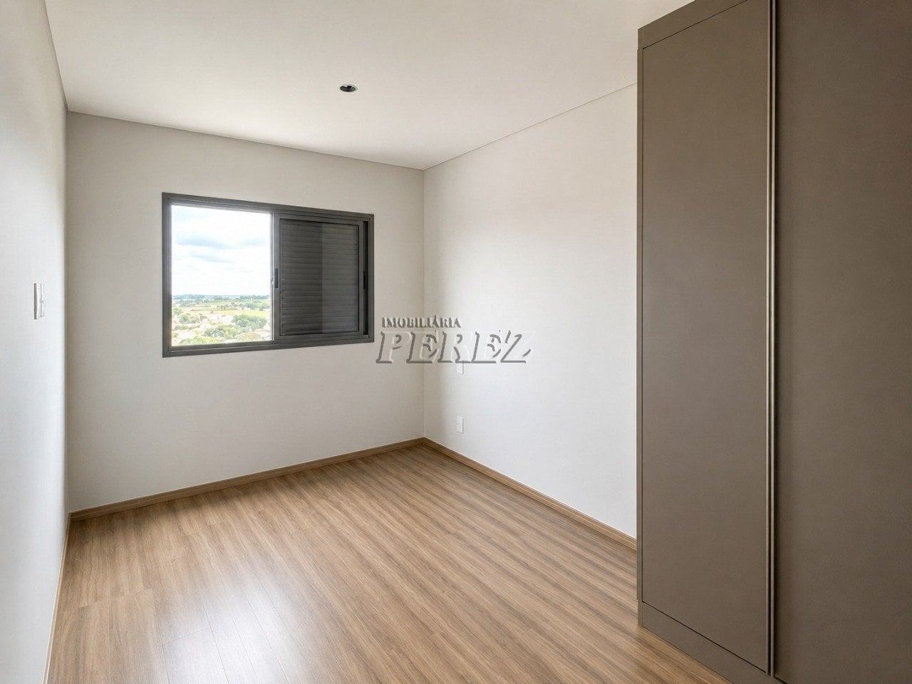 Apartamento à venda e locação no Edifício Vibe, região Sul de Londrina
