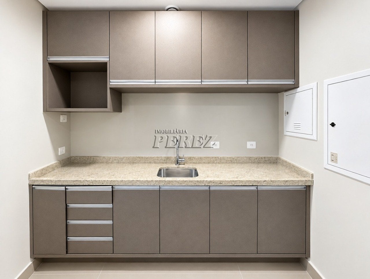 Sala para alugar no Torre Siena - Gleba Palhano, Próximo ao Lago Igapó