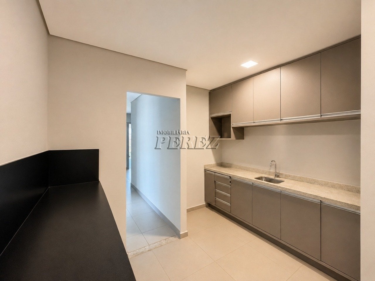 Sala para alugar no Torre Siena - Gleba Palhano, Próximo ao Lago Igapó