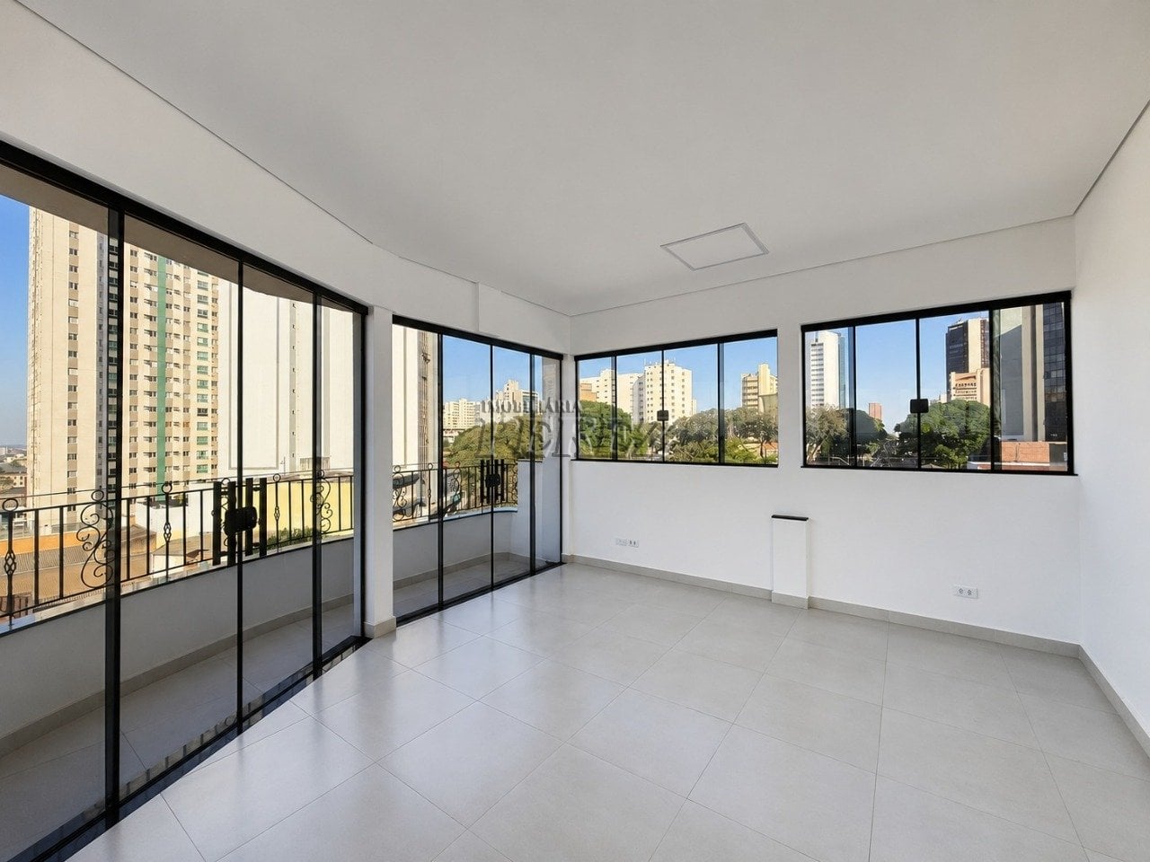 Cobertura para alugar no Edifício Rafíh - Centro de Londrina