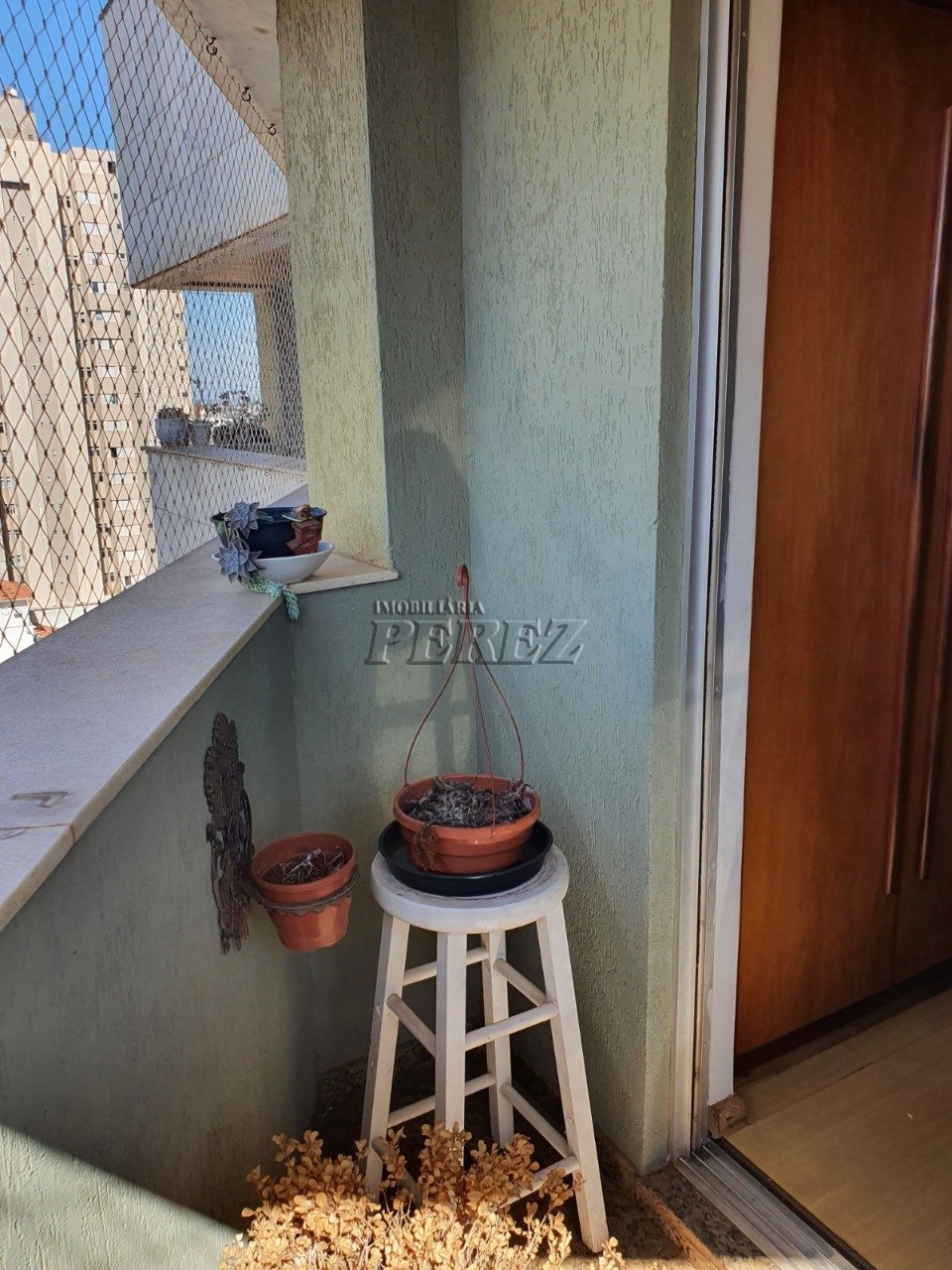 Apartamento à venda no Edifício Residencial Rio de Janeiro no centro de Londrina