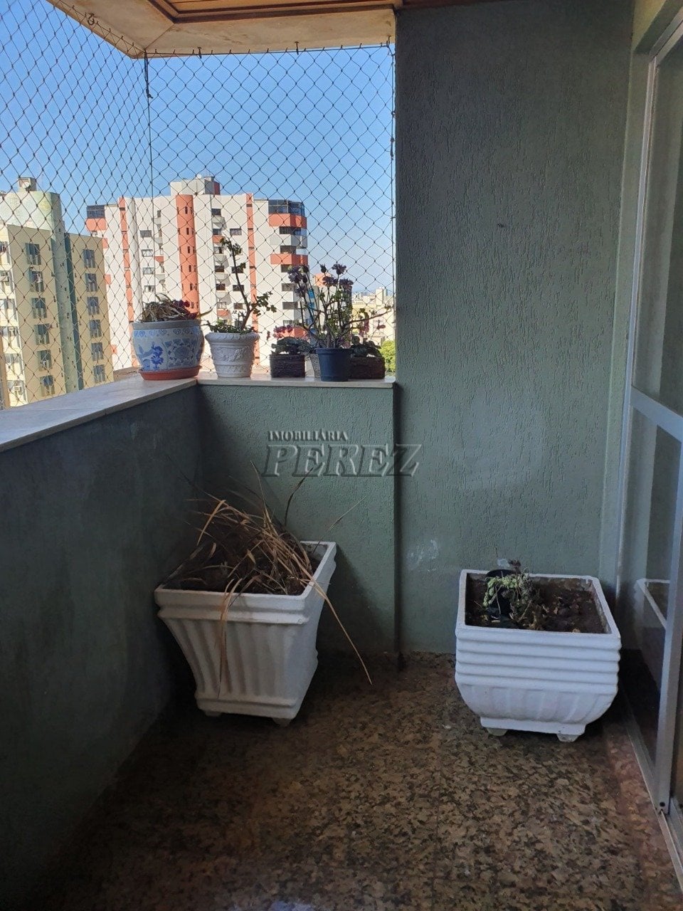 Apartamento à venda no Edifício Residencial Rio de Janeiro no centro de Londrina