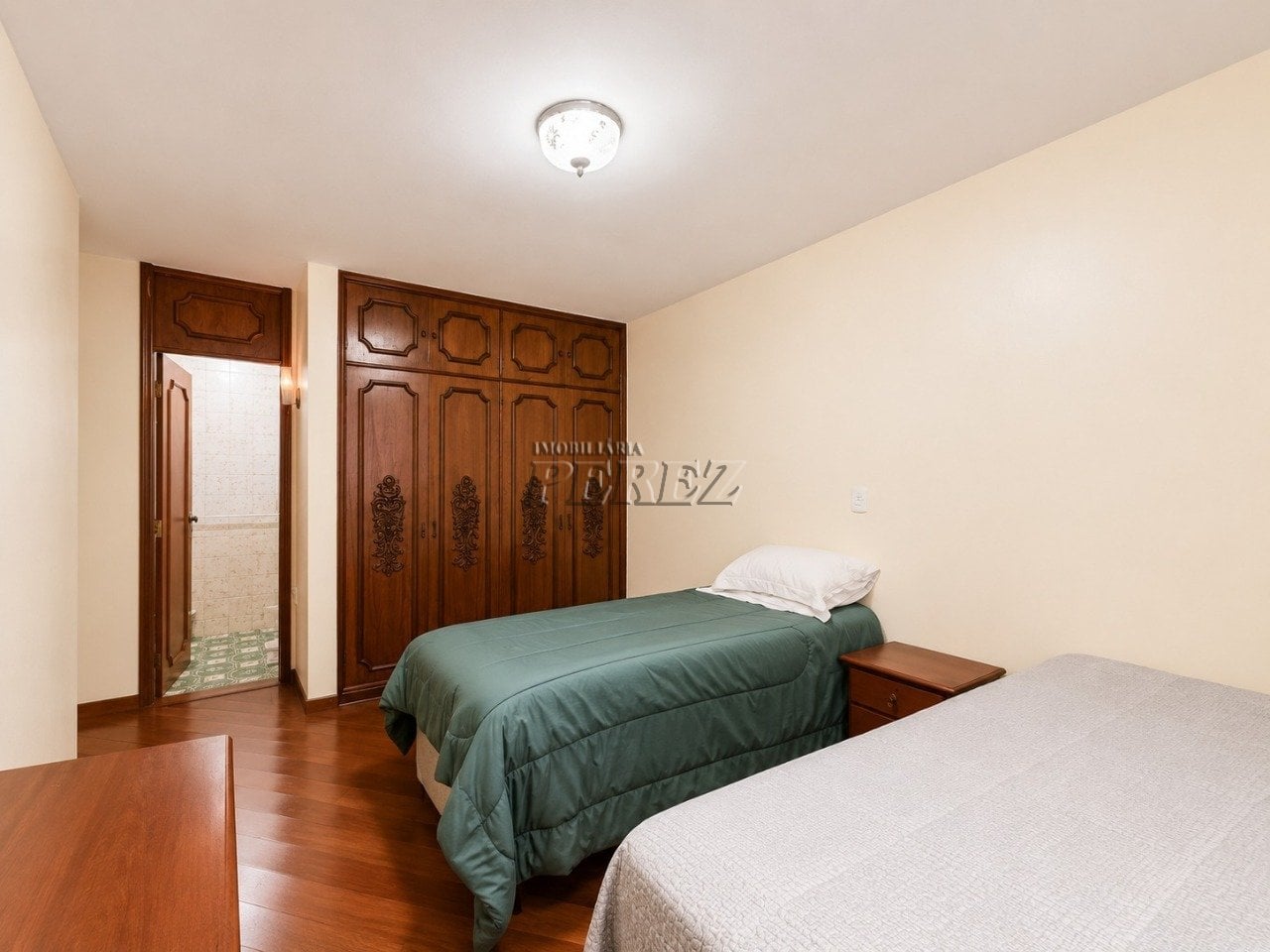 Casa à venda no Jardim Shangri-la A - Região oeste de Londrina
