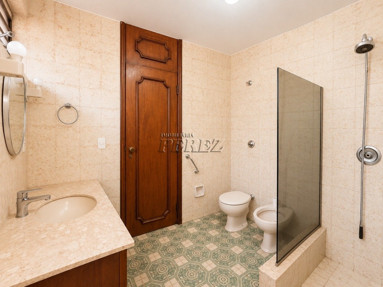Casa à venda no Jardim Shangri-la A - Região oeste de Londrina