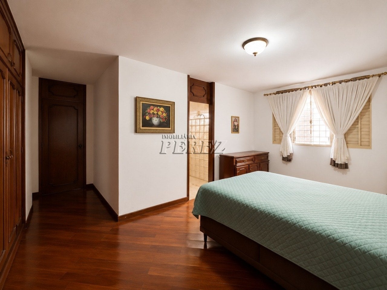 Casa à venda no Jardim Shangri-la A - Região oeste de Londrina