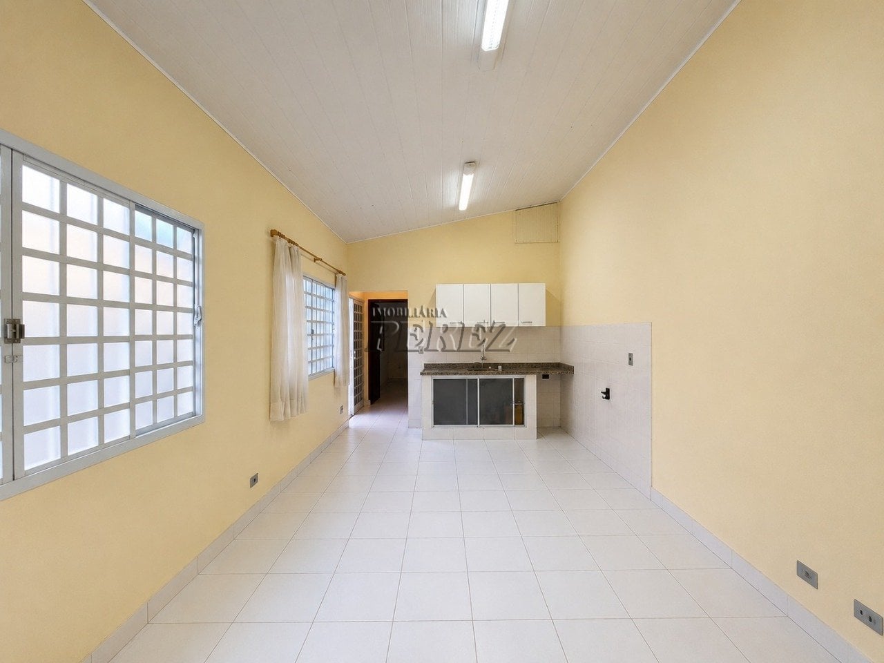 Casa à venda no Jardim Shangri-la A - Região oeste de Londrina