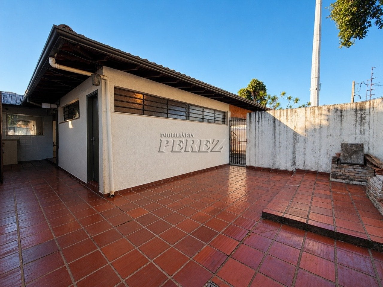 Casa à venda no Jardim Shangri-la A - Região oeste de Londrina
