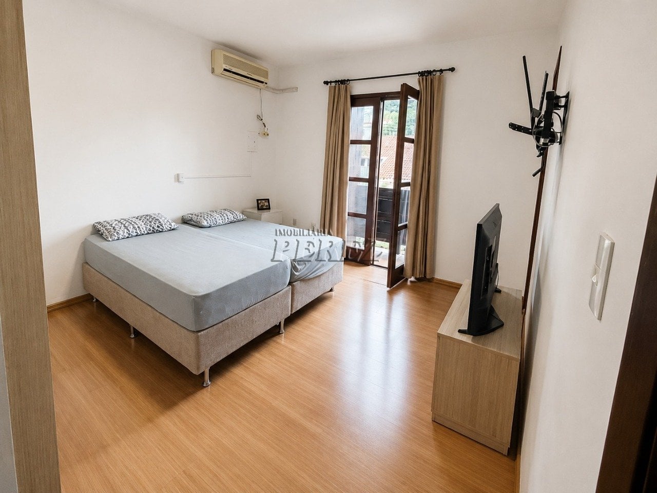 Casa à venda no Jardim Hedy - Região oeste de Londrina