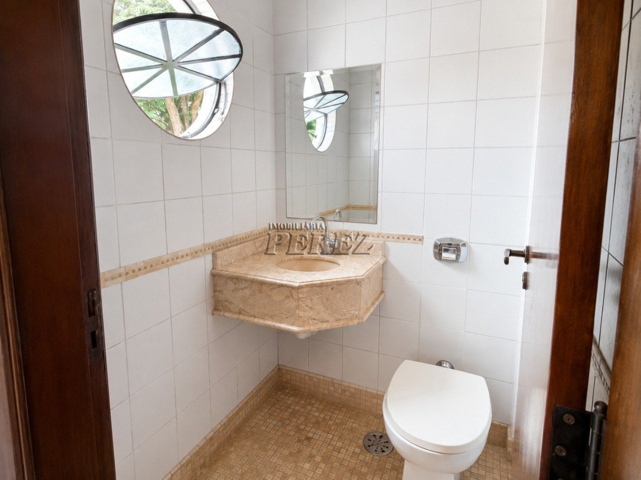 Casa à venda no Jardim Hedy - Região oeste de Londrina