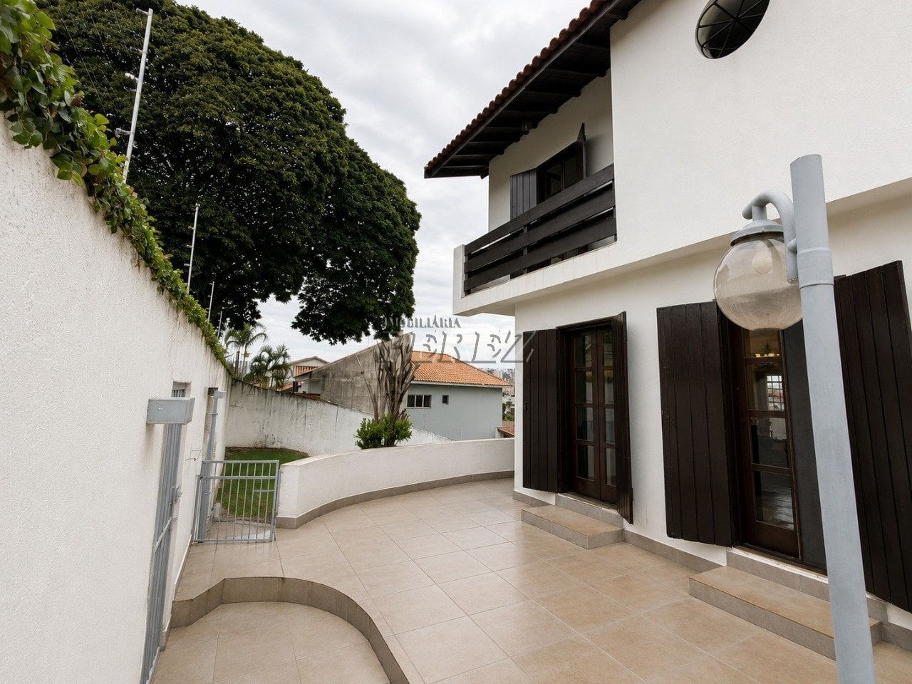 Casa à venda no Jardim Hedy - Região oeste de Londrina