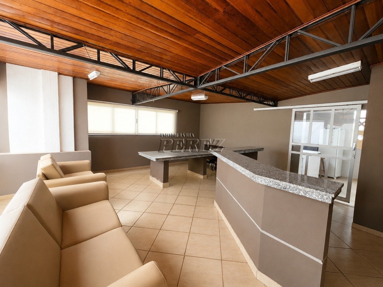 Apartamento à venda no Edifício Bela Cintra - Rua Paranaguá no centro de Londrina
