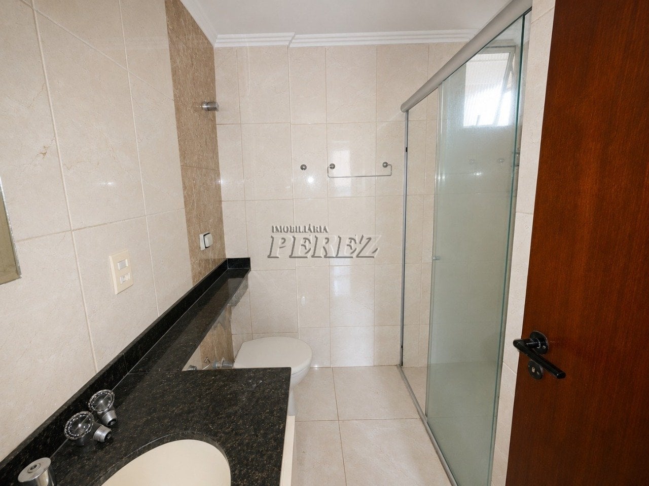 Apartamento à venda no Edifício Bela Cintra - Rua Paranaguá no centro de Londrina