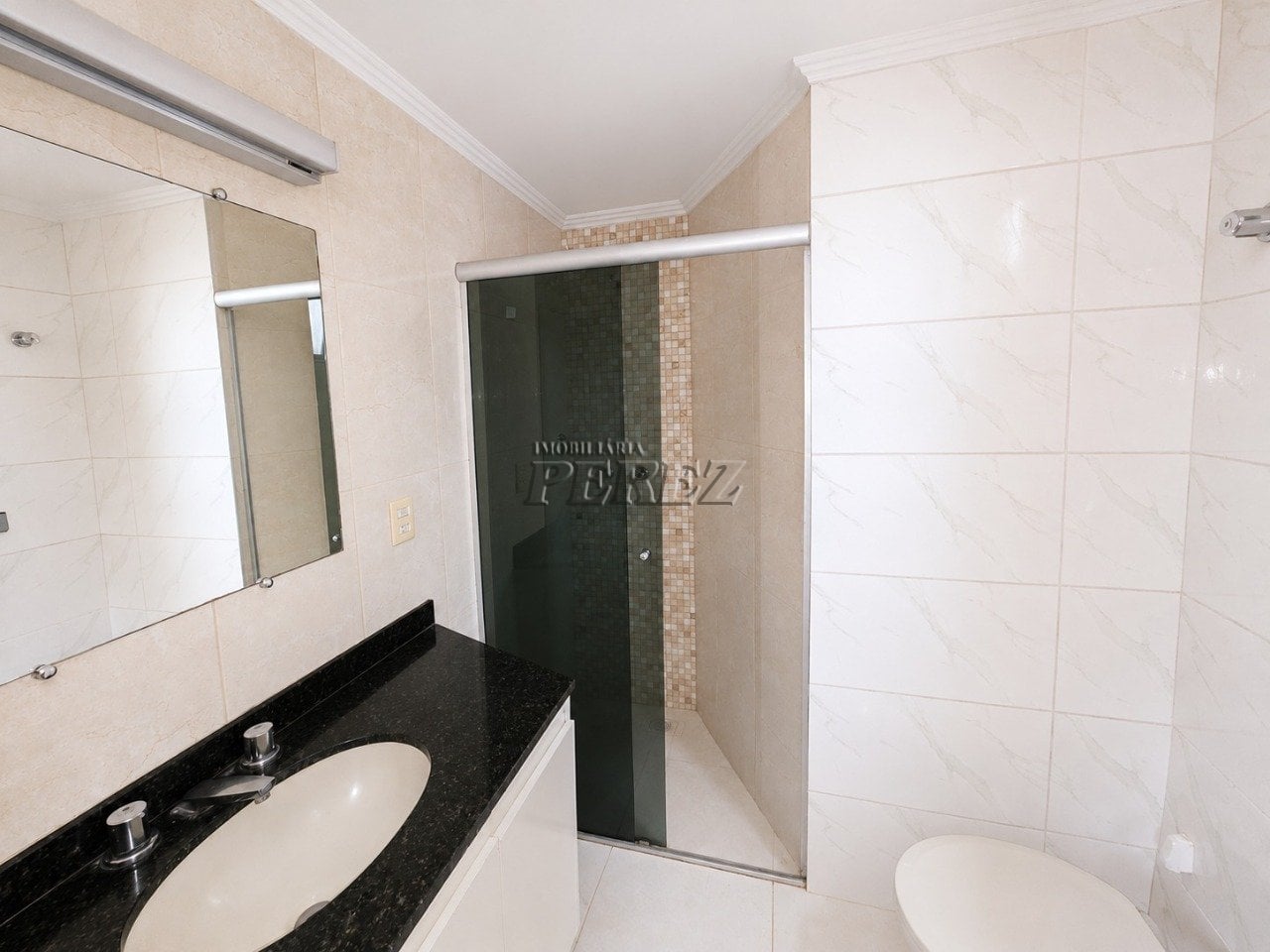 Apartamento à venda no Edifício Bela Cintra - Rua Paranaguá no centro de Londrina