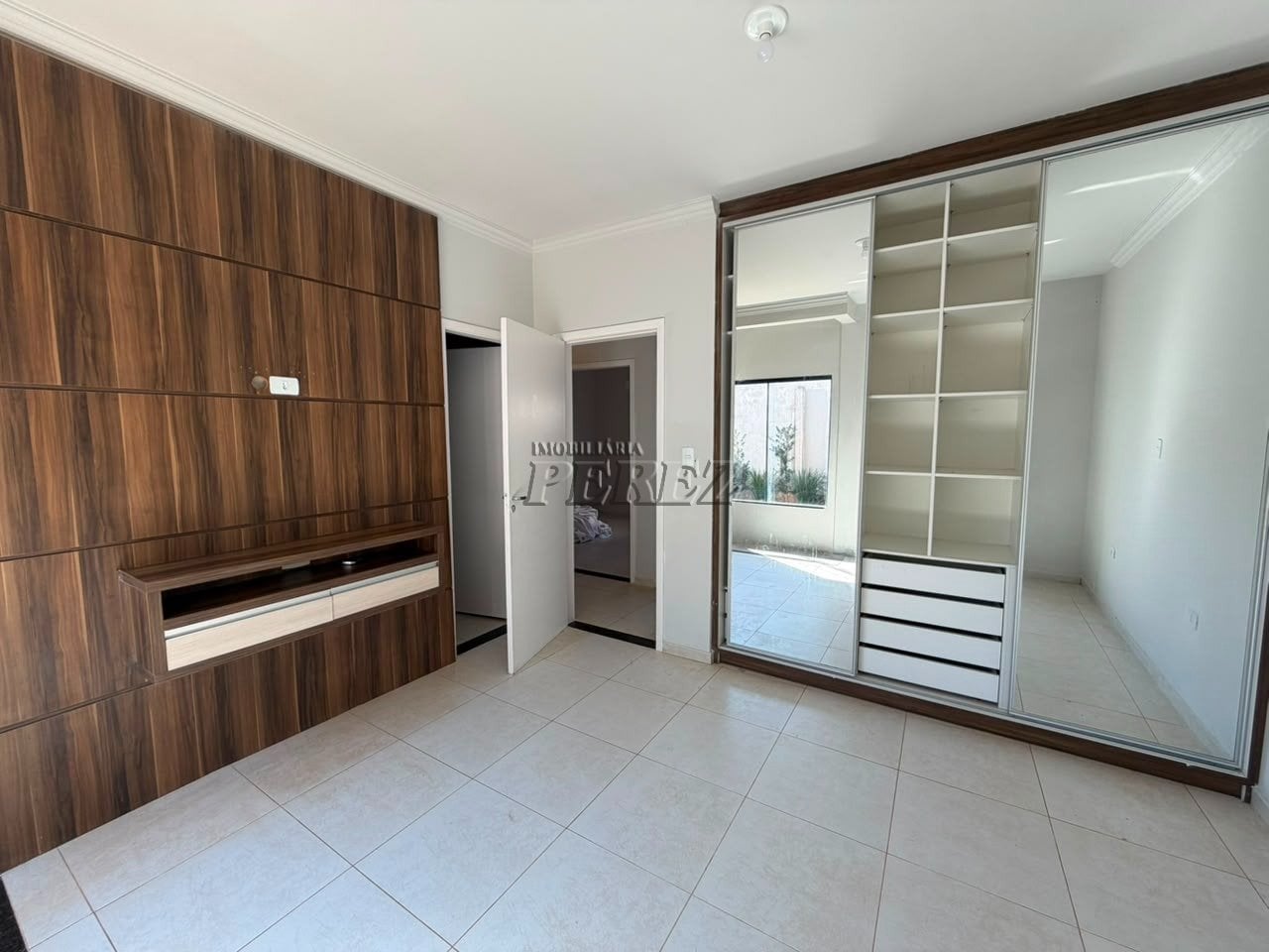 Casa para alugar e vender jd nações unidas zona leste