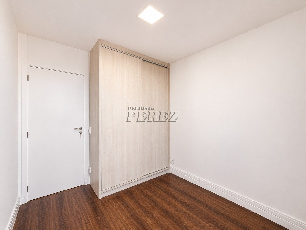Apartamento para venda e locação na Gleba Palhano - Condomínio Aria Residence