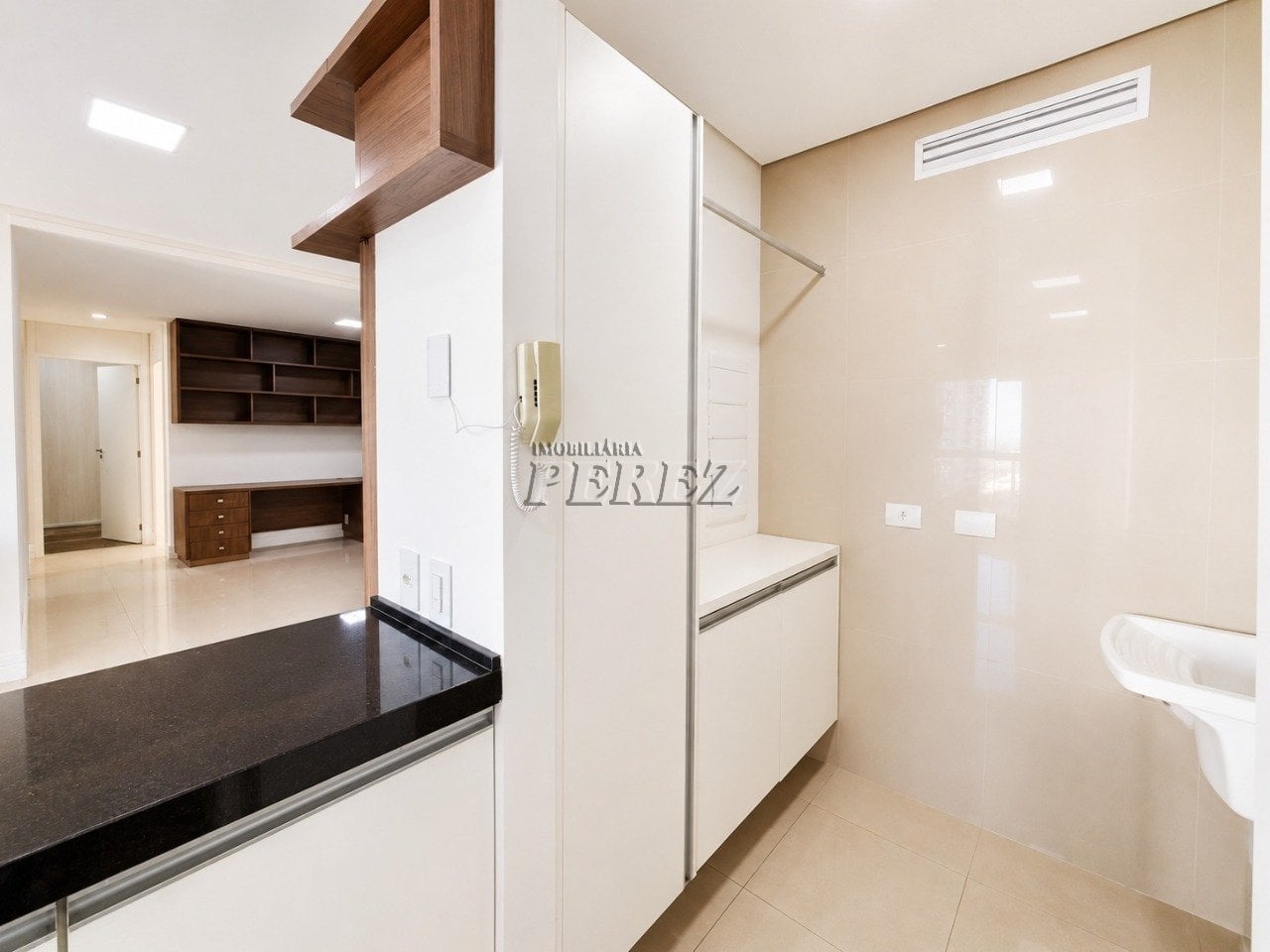 Apartamento para venda e locação na Gleba Palhano - Condomínio Aria Residence