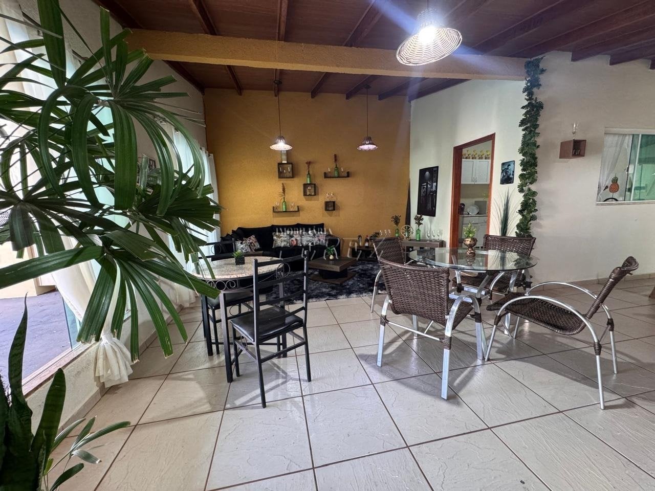 Casa à venda no Condomínio Residencial Barra Forest na região norte de Londrina