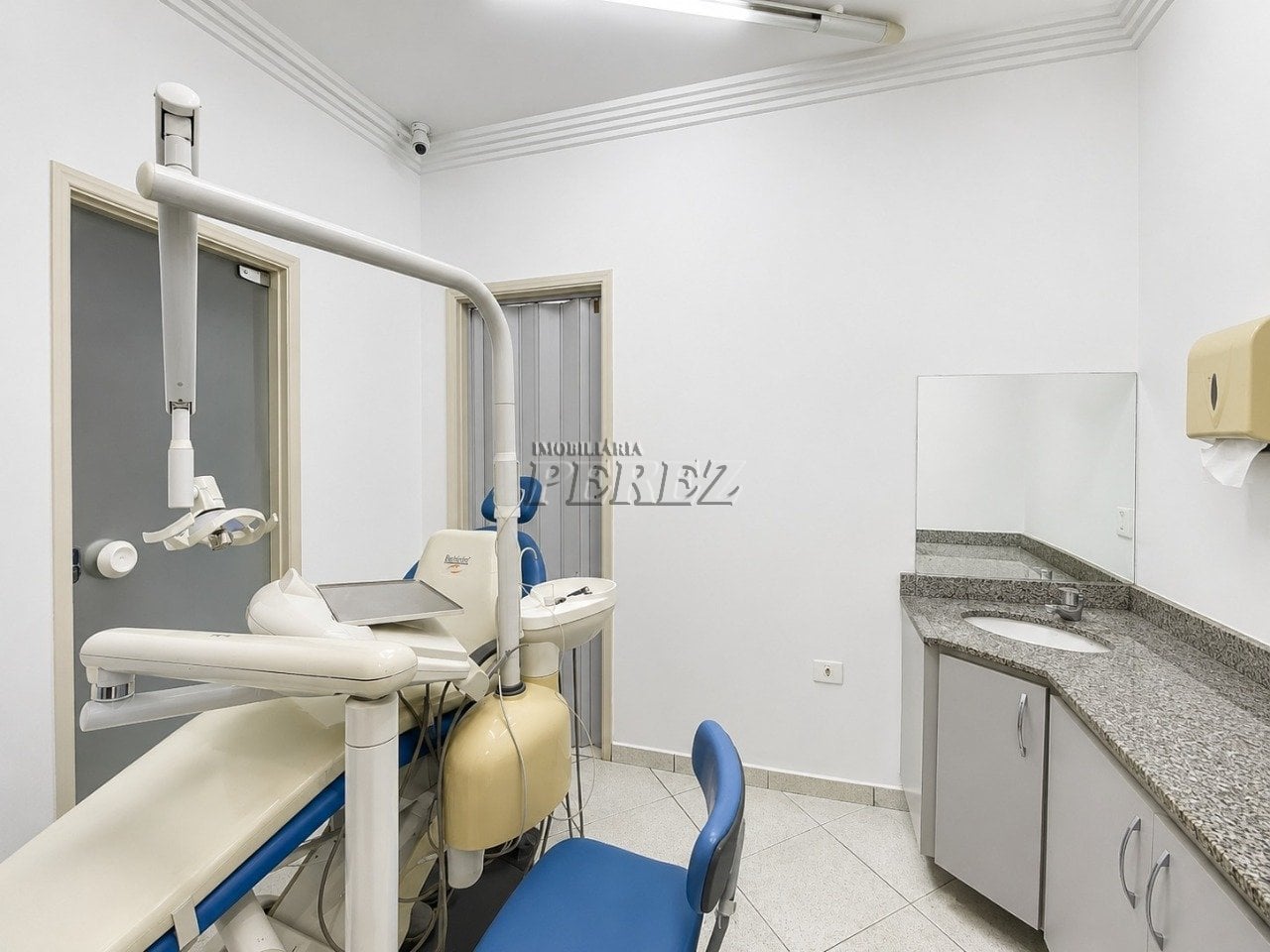 Sala comercial mobiliada para alugar na região central de Londrina