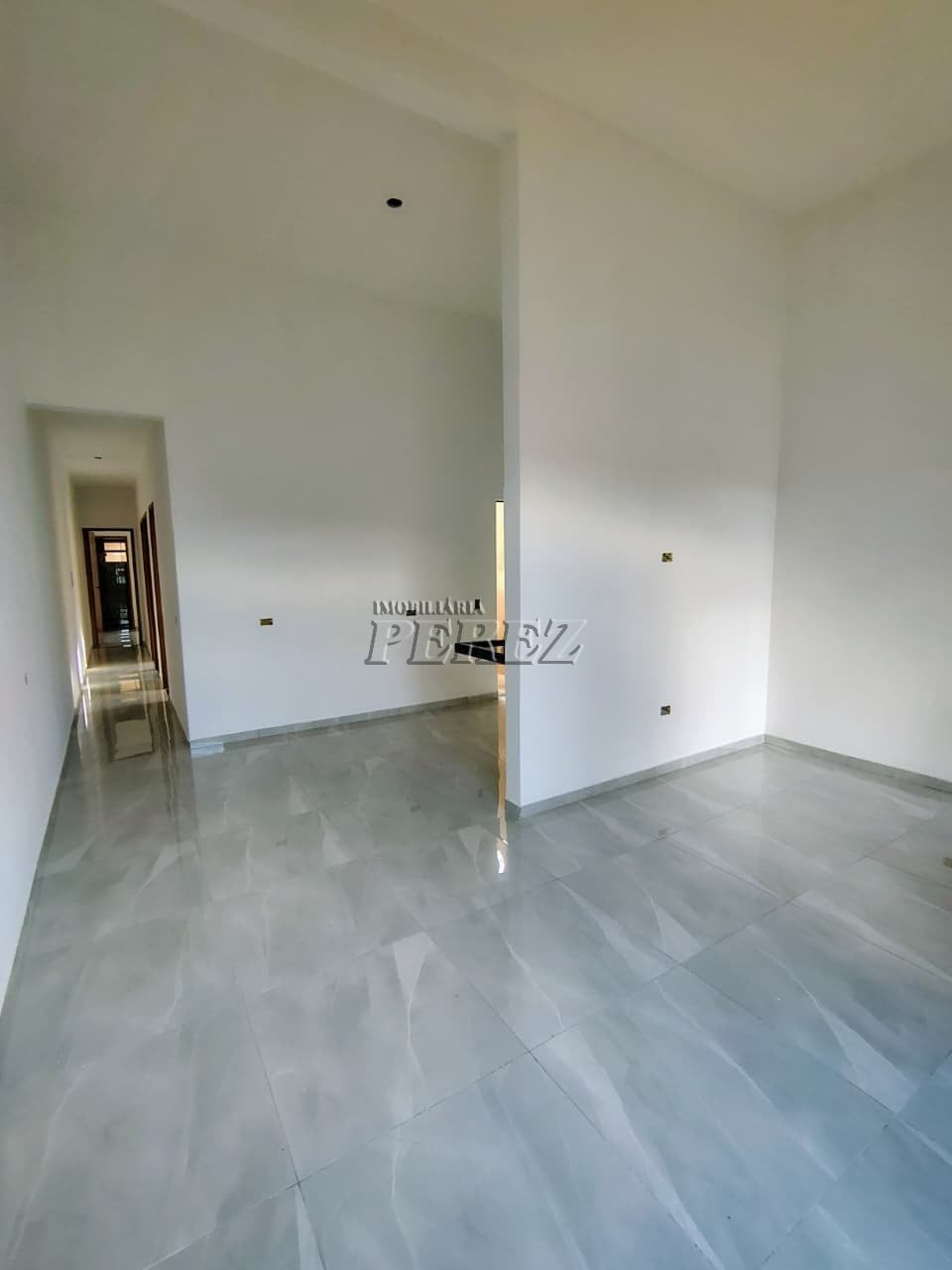 Casa à venda no Conjunto Farid Libos - Região norte de Londrina