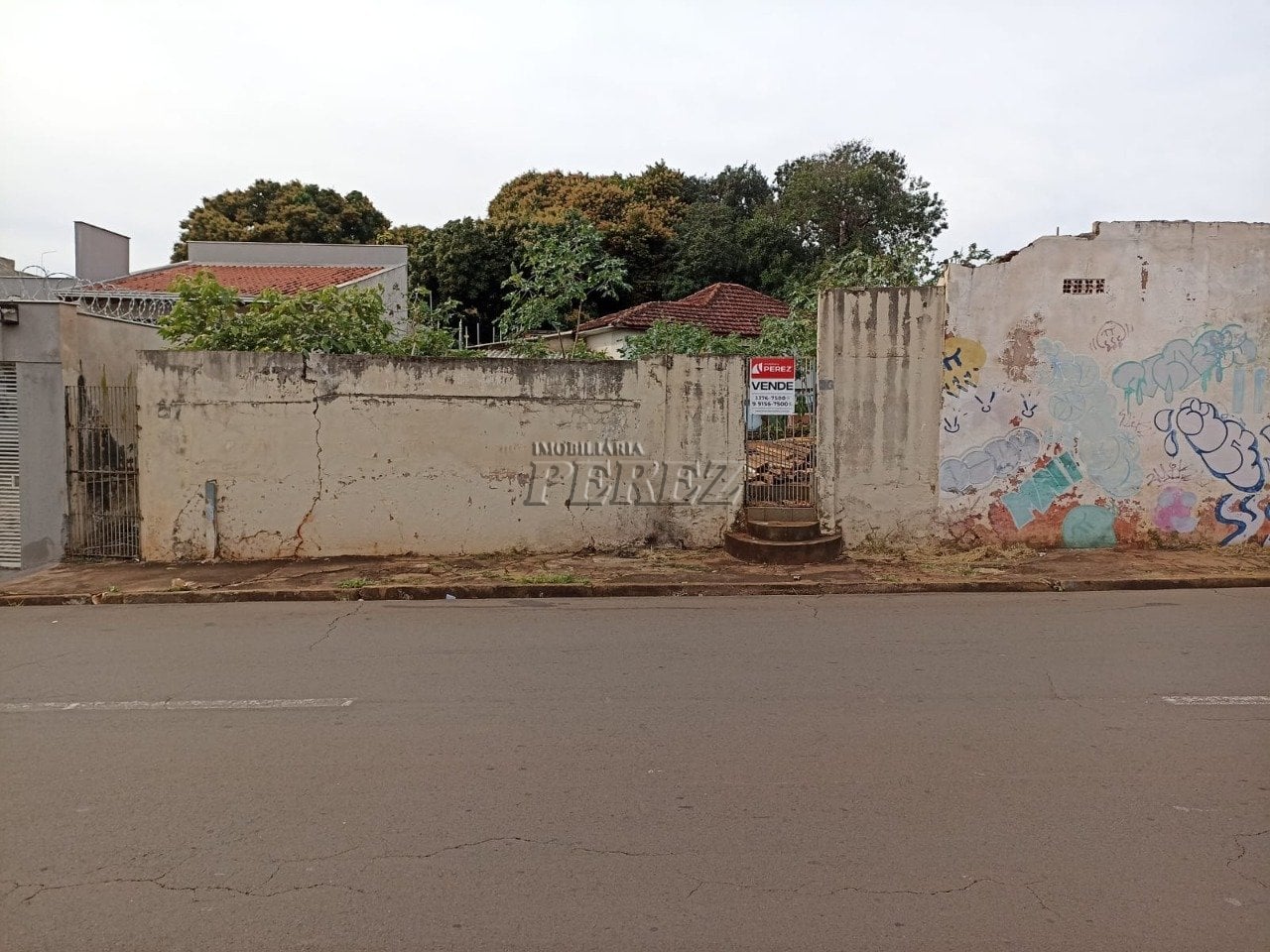 Terreno à venda no centro de Londrina - Portuguesa