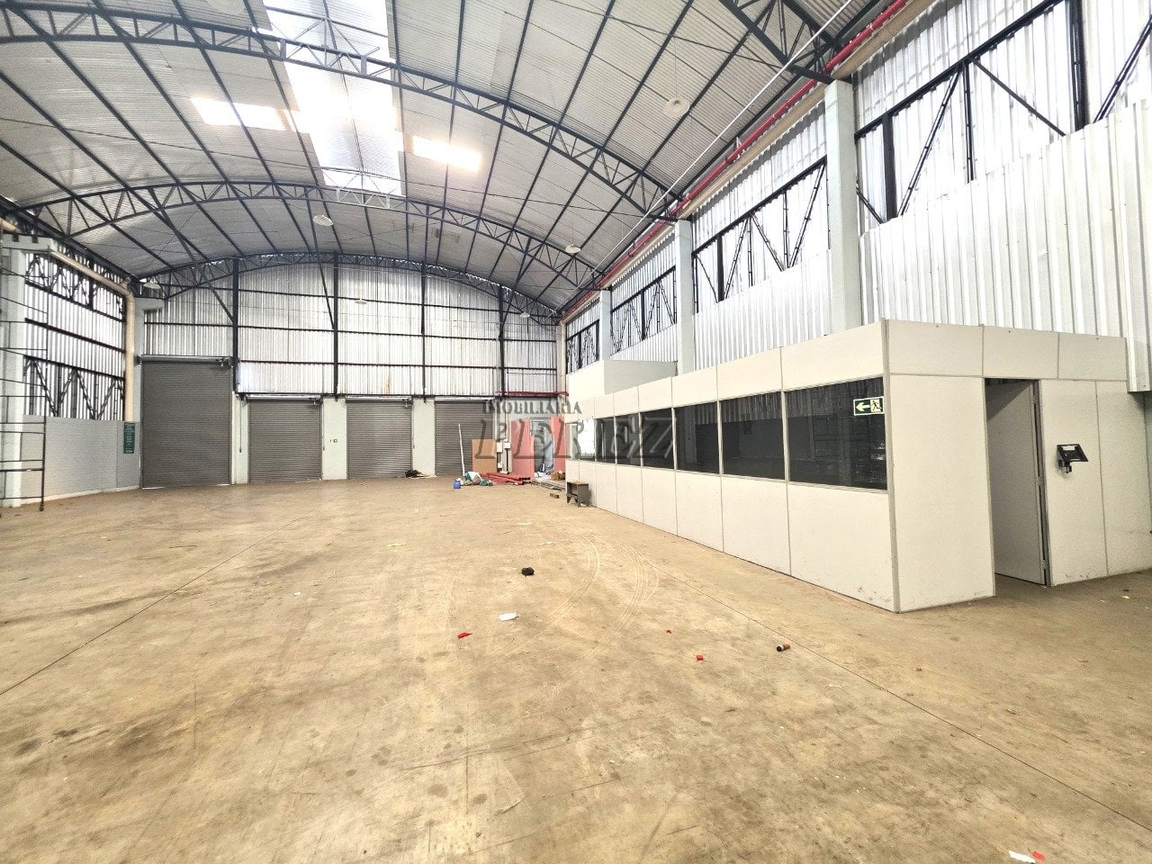 Barracão para alugar no Jardim Alpes, região norte de Londrina