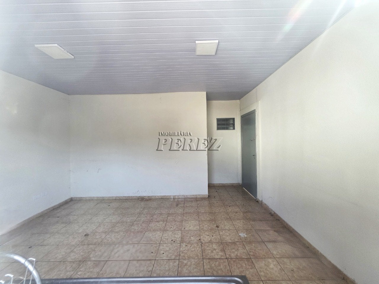 Barracão para alugar no Jardim Alpes, região norte de Londrina