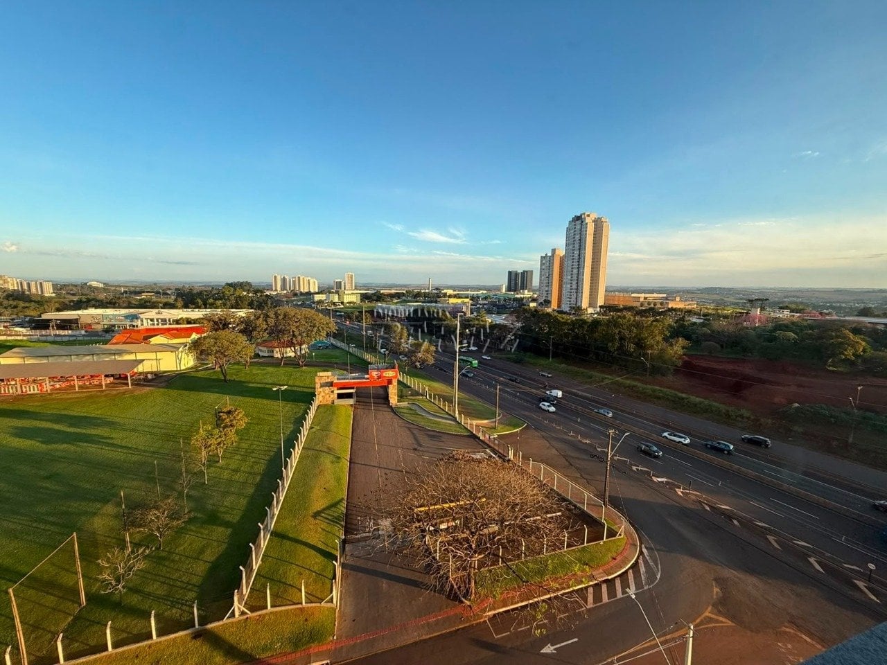 Apartamento à venda no You 180, na região sul de Londrina - Gleba Palhano