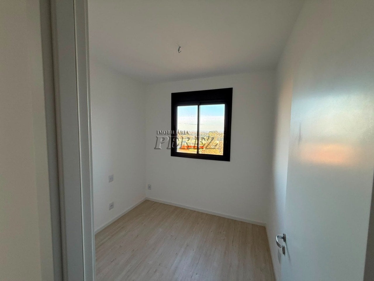 Apartamento à venda no You 180, na região sul de Londrina - Gleba Palhano