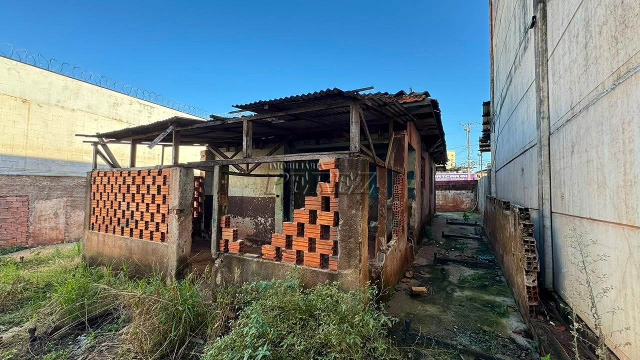 Barracão à venda na região central de Londrina - Vila Casoni