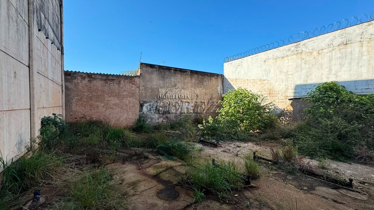 Barracão à venda na região central de Londrina - Vila Casoni